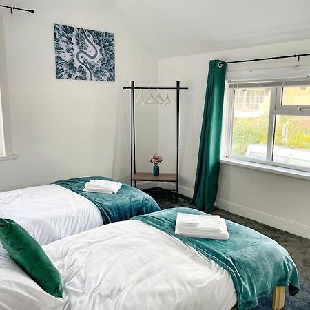 Ferienwohnung Perfect For Contractors & Families! 7 Beds Free Parking Birmingham Exterior foto